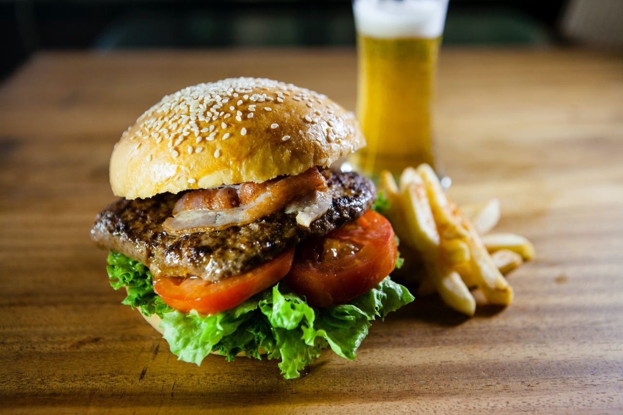 Yeni liste yayımlandı! Hamburger köftesinin içinde tırnak eti, yağ yerine boya çıktı 4
