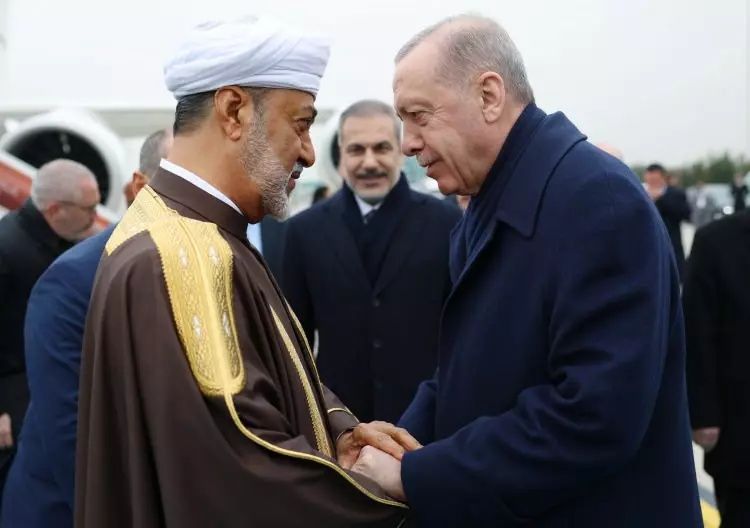 Tarihte bir ilk: Umman Sultanı Türkiye'ye geldi! Cumhurbaşkanı Erdoğan karşıladı... 1
