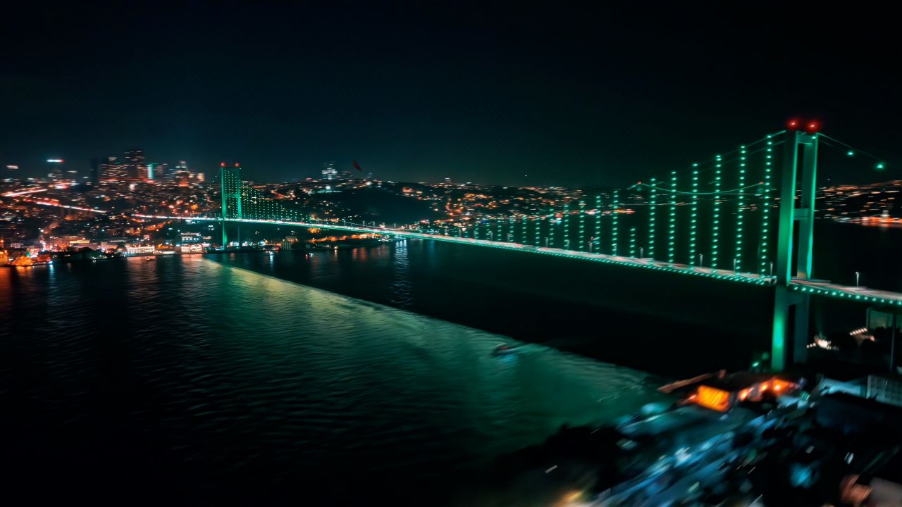Bağımsızlık seferliği başladı: Yeşilay ve İçişleri Bakanlığı el ele verdi! İstanbul'daki 3 köprü yeşile boyandı 4