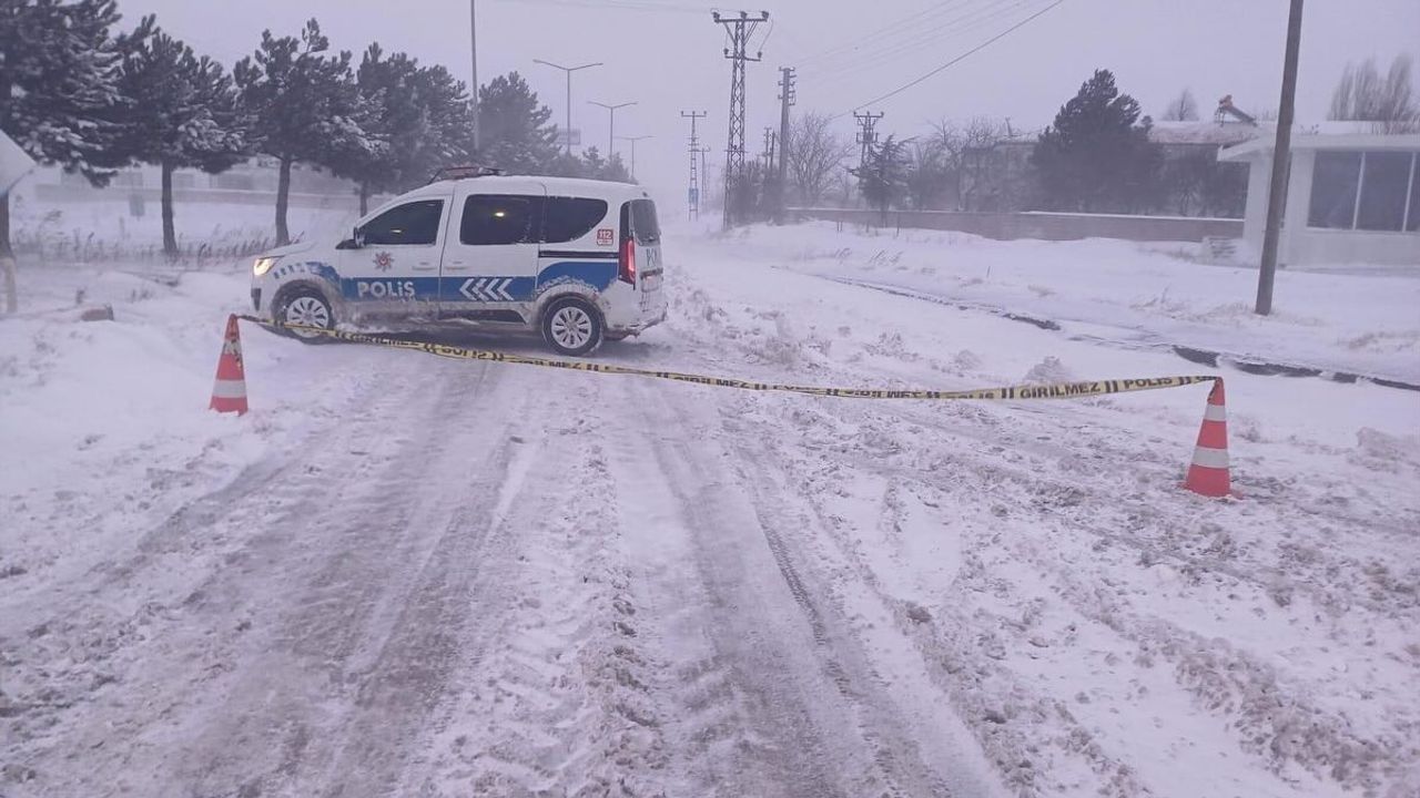 Ne Erzurum ne de Kars! Termometre -20'yi gördü! İşte Türkiye'nin en soğuk yerleri! 10