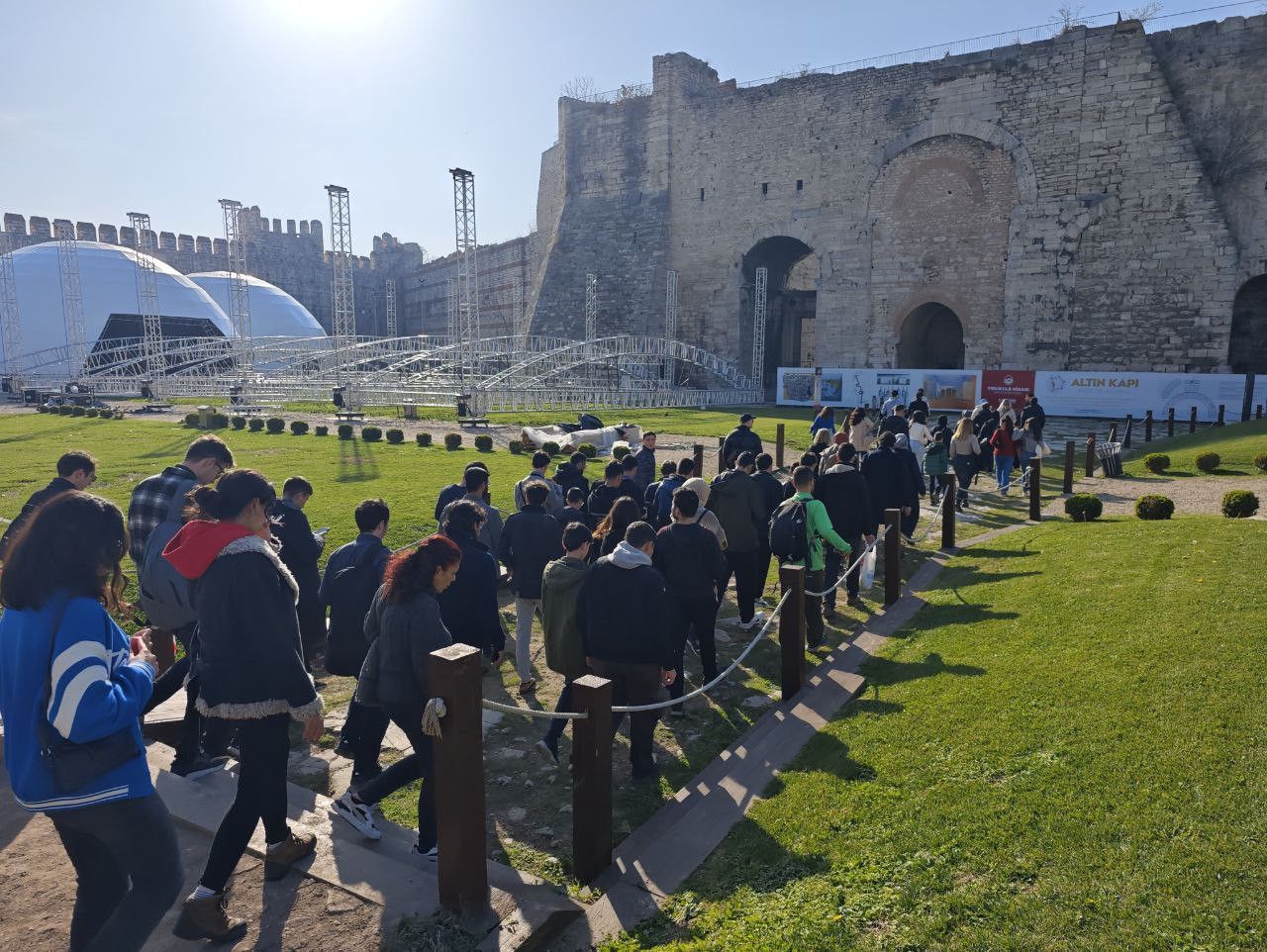 Yedikule Zindanları yedi düveli bekliyor 1