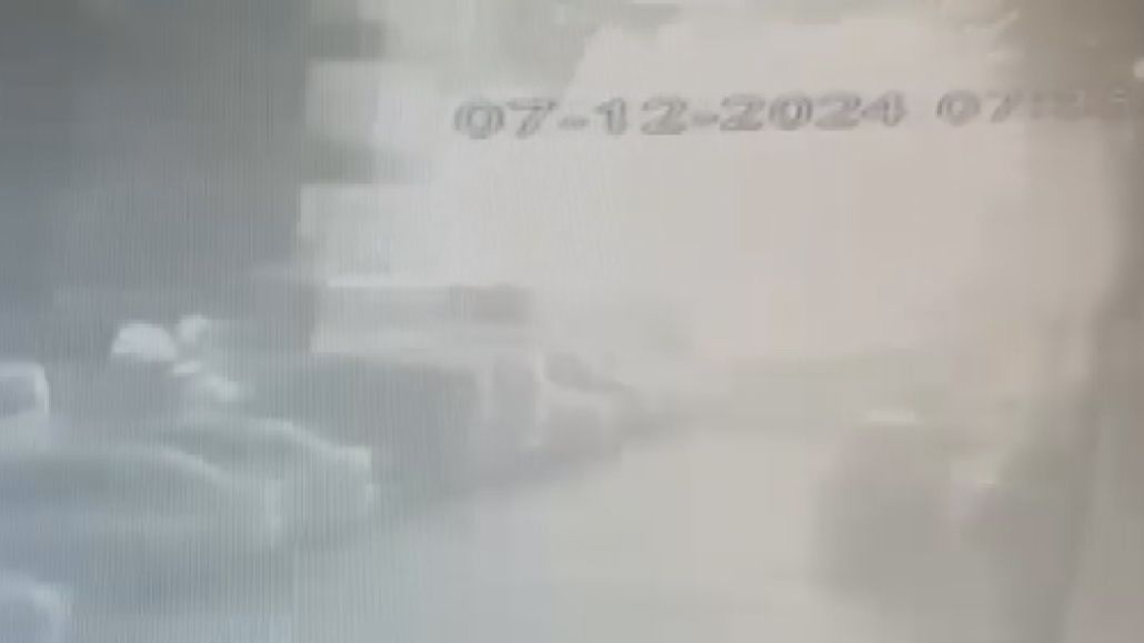 İstanbul'da 14 katlı binada patlama! 1 kişi öldü, 3 yaralı var... Patlama anı kamerada 9