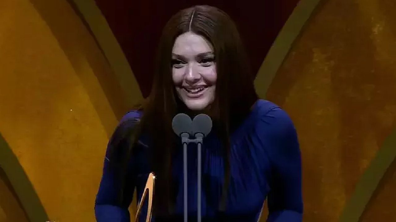 50. Pantene Altın Kelebek ödülleri 2024! Ödüller sahiplerini buldu... 16