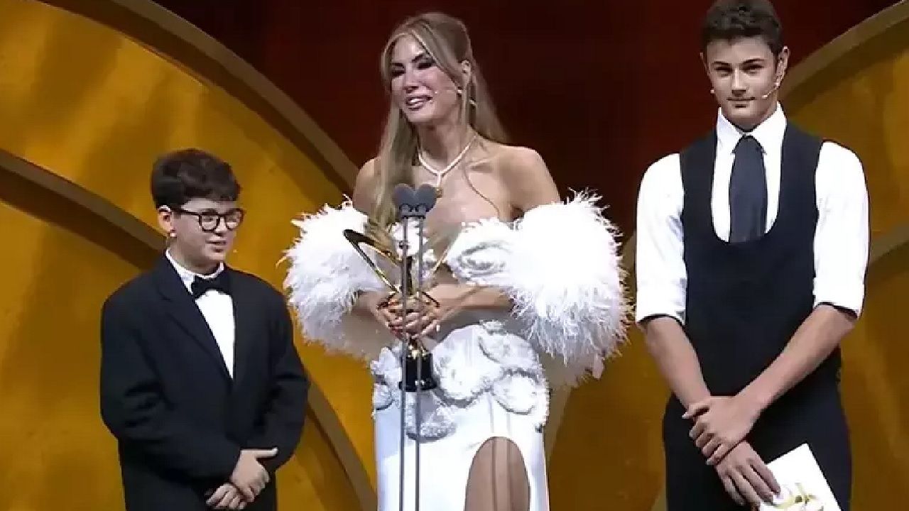 50. Pantene Altın Kelebek ödülleri 2024! Ödüller sahiplerini buldu... 21