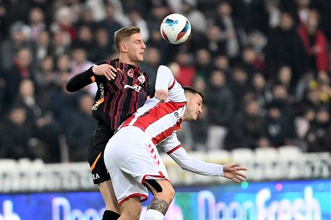 Rıdvan Dilmen de Barış Alper Yılmaz'ın sakatlığı sonrası hakeme patladı! 5