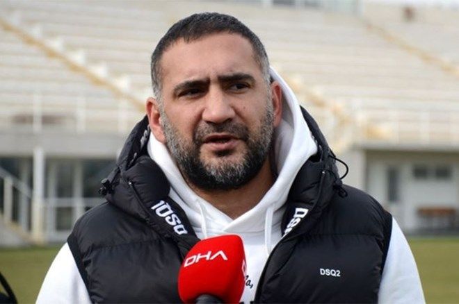 "Galatasaray hakemi yenmeyi de biliyor! Diğer takımlar gibi ağlamıyor! Federasyon Rey Manaj'a 6 ay-1 yıl ceza vermeli. Bu utanmazlıktır" 1