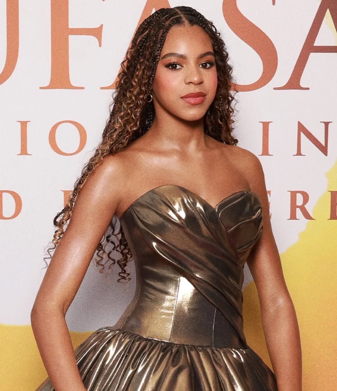 Beyonce'nin 12 yaşındaki kızı Blue Ivy'nin gala tarzı gündemde! 3