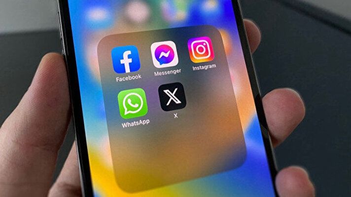 Facebook, WhatsApp ve Instagram çöktü!  X'ten olay gönderme! 1