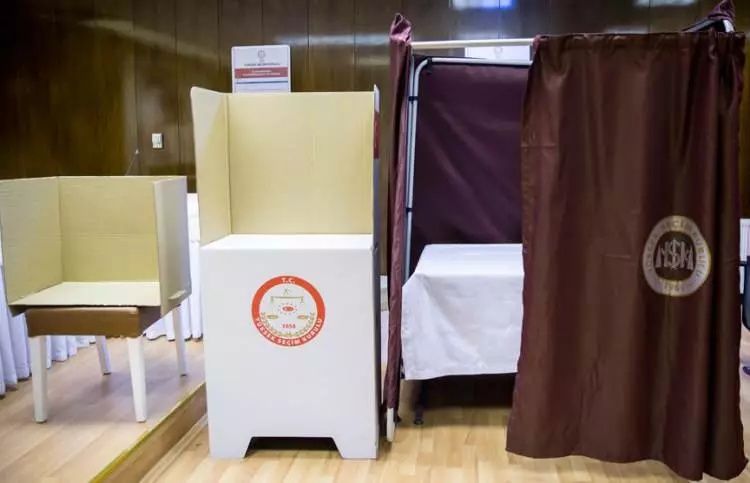 Suriye'de Esad rejiminin yıkılması sonrası ilk seçim anketi! Zirveye bakın hangi parti geçti... Büyük artış! 6