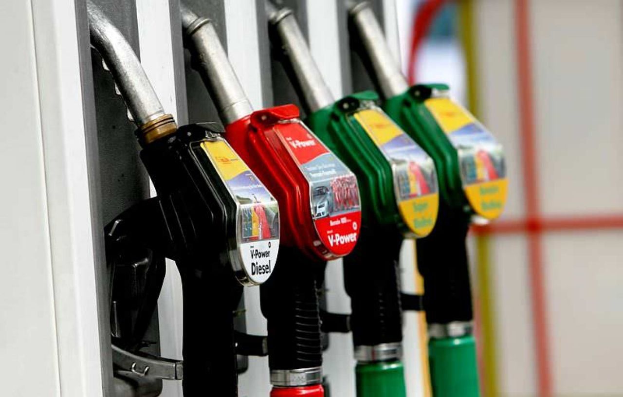 Benzine bir zam daha geldi! İşte 16 Aralık 2024 güncel akaryakıt fiyatları 7