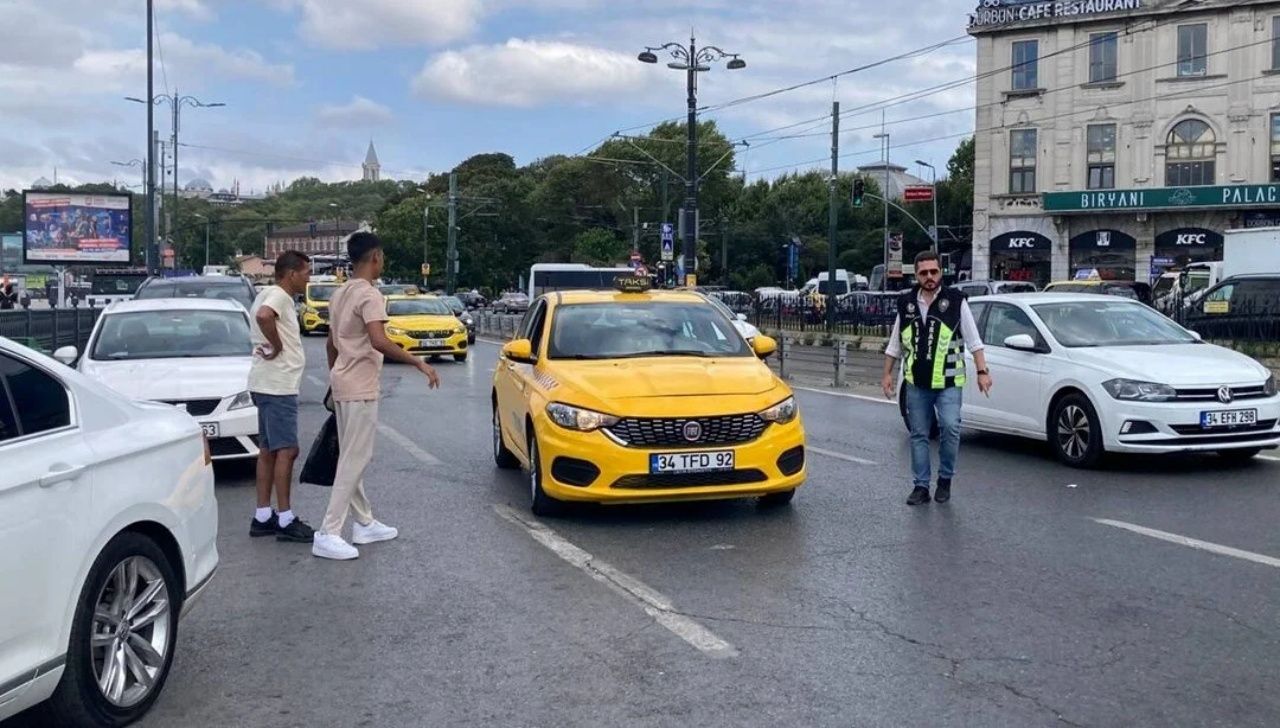 Son tarih belli oldu! Taksilerde artık zorunlu oluyor 5