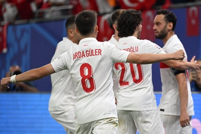 En pahalı Türk futbolcular listesi değişti: Zirvede flaş ortaklık! 8