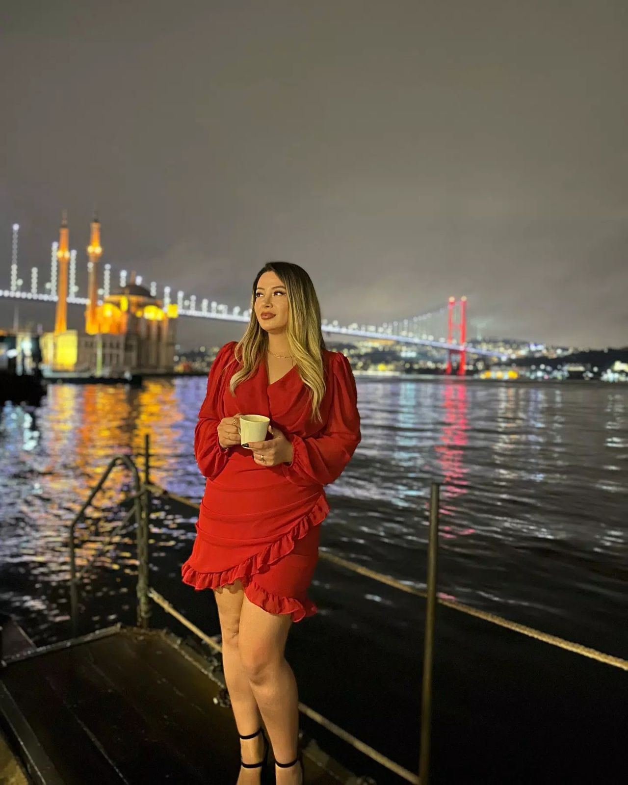 Karın germe ameliyatı sonu oldu! 2 çocuk annesi Instagram fenomeni Neşe Özkan hayatını kaybetti! 11
