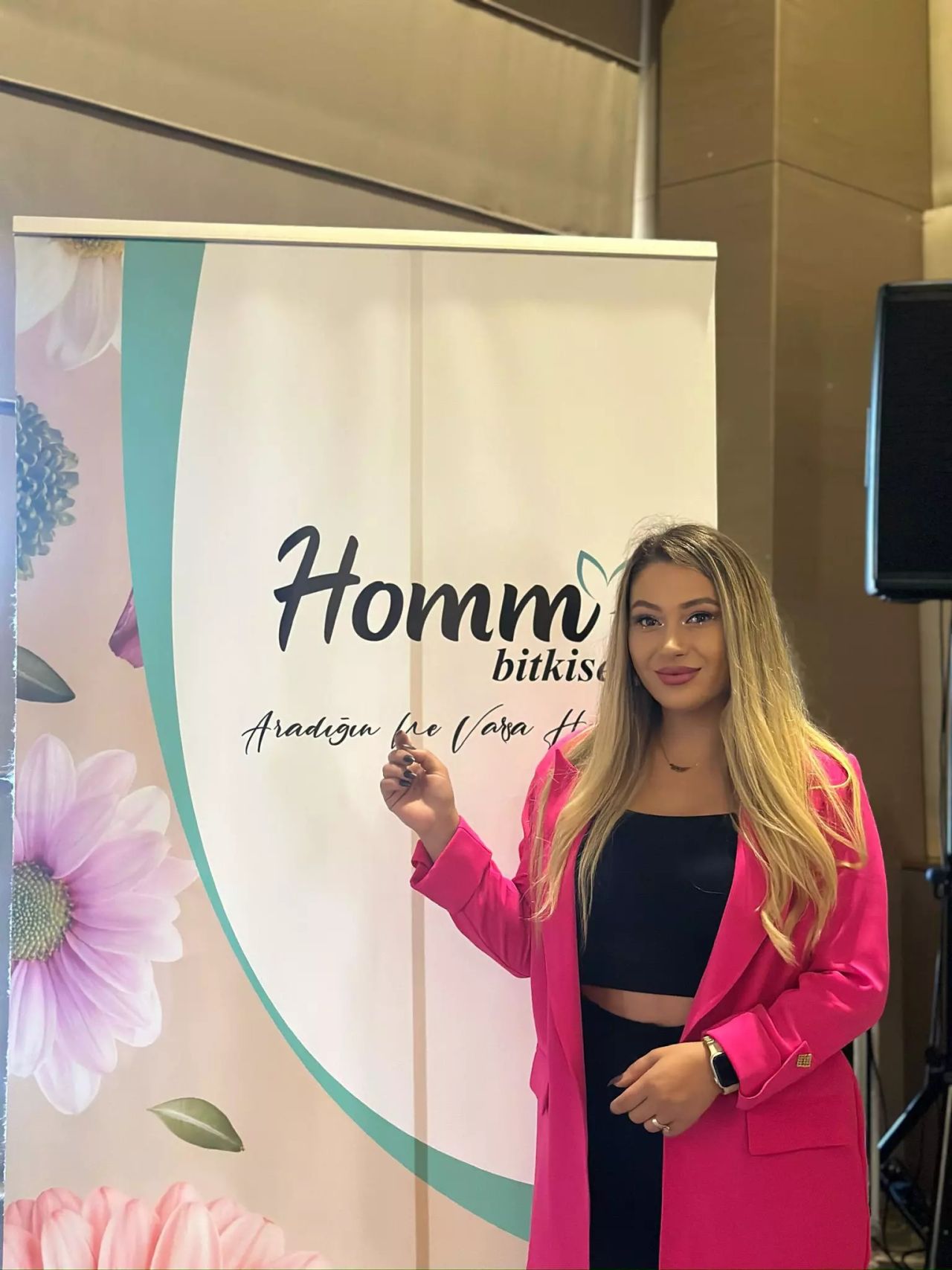 Karın germe ameliyatı sonu oldu! 2 çocuk annesi Instagram fenomeni Neşe Özkan hayatını kaybetti! 5