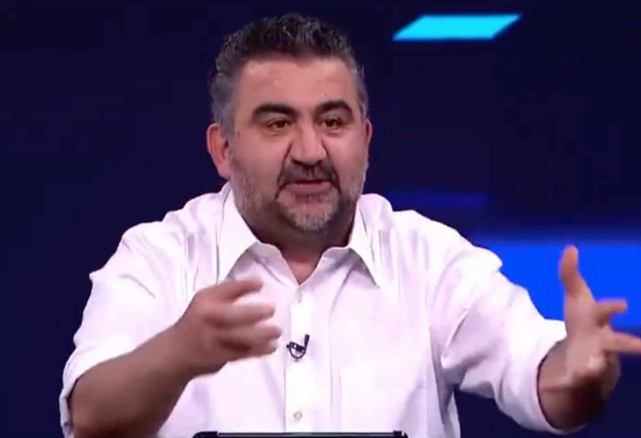 Ümit Özat hakkında çok ağır sözler: "Geçen sene Ali Koç'a hakaretler ediyordun, şimdi aslan kesildin! Tabii aylık 1 milyon TL para alınca böyle oluyor" 2