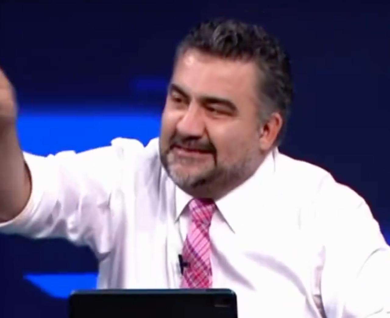 Ümit Özat hakkında çok ağır sözler: "Geçen sene Ali Koç'a hakaretler ediyordun, şimdi aslan kesildin! Tabii aylık 1 milyon TL para alınca böyle oluyor" 5