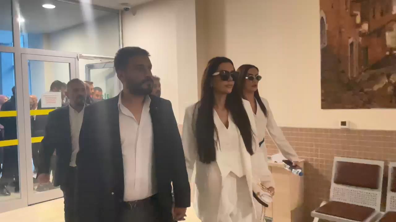 Kara para soruşturmasında 2. duruşma! Dilan Polat, Engin Polat ve Sıla Doğu adliyeye el ele geldi! Engin Polat: Şu an ne söylesek boş 4