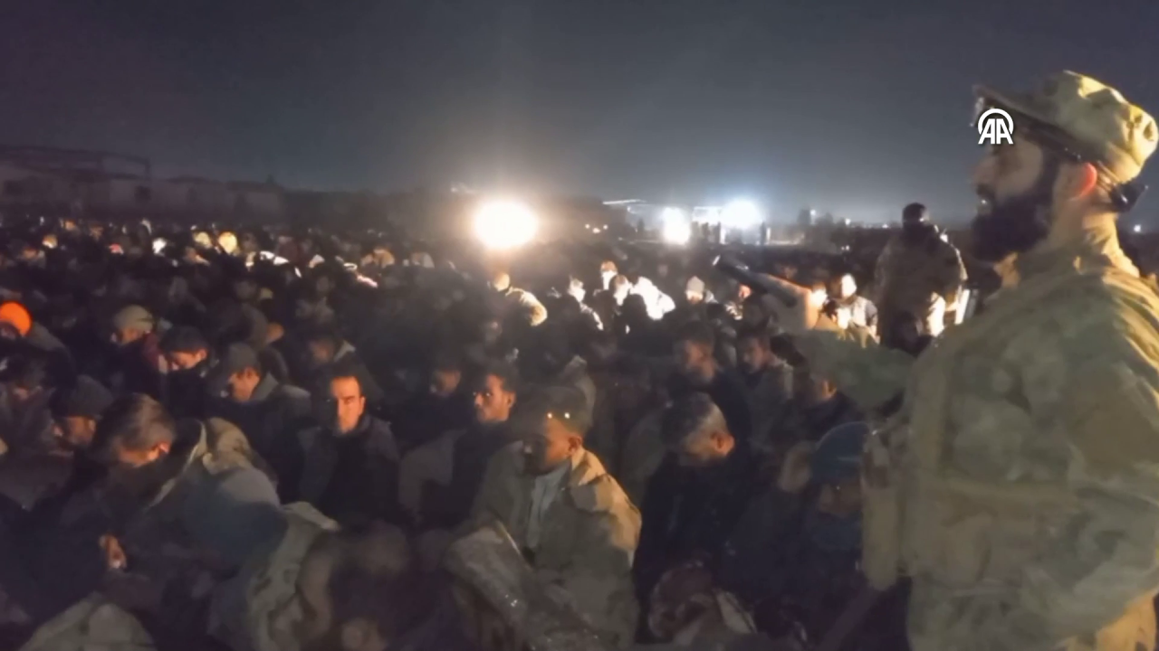 Esad Rejiminin kaçan askerleri geri döndü! Irak’tan Suriye’ye toplu iade 7