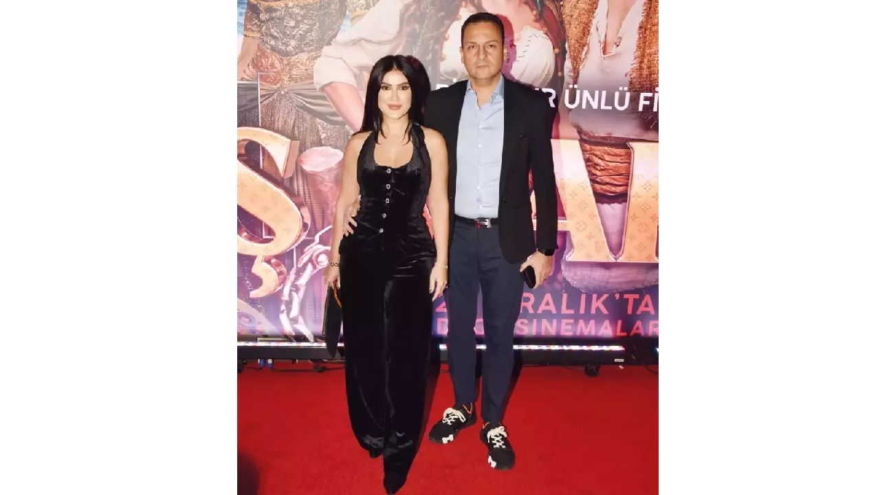 Şımarık galasına ünlüler akın etti! Onur Ünlü sevgilisi ile el ele... 1