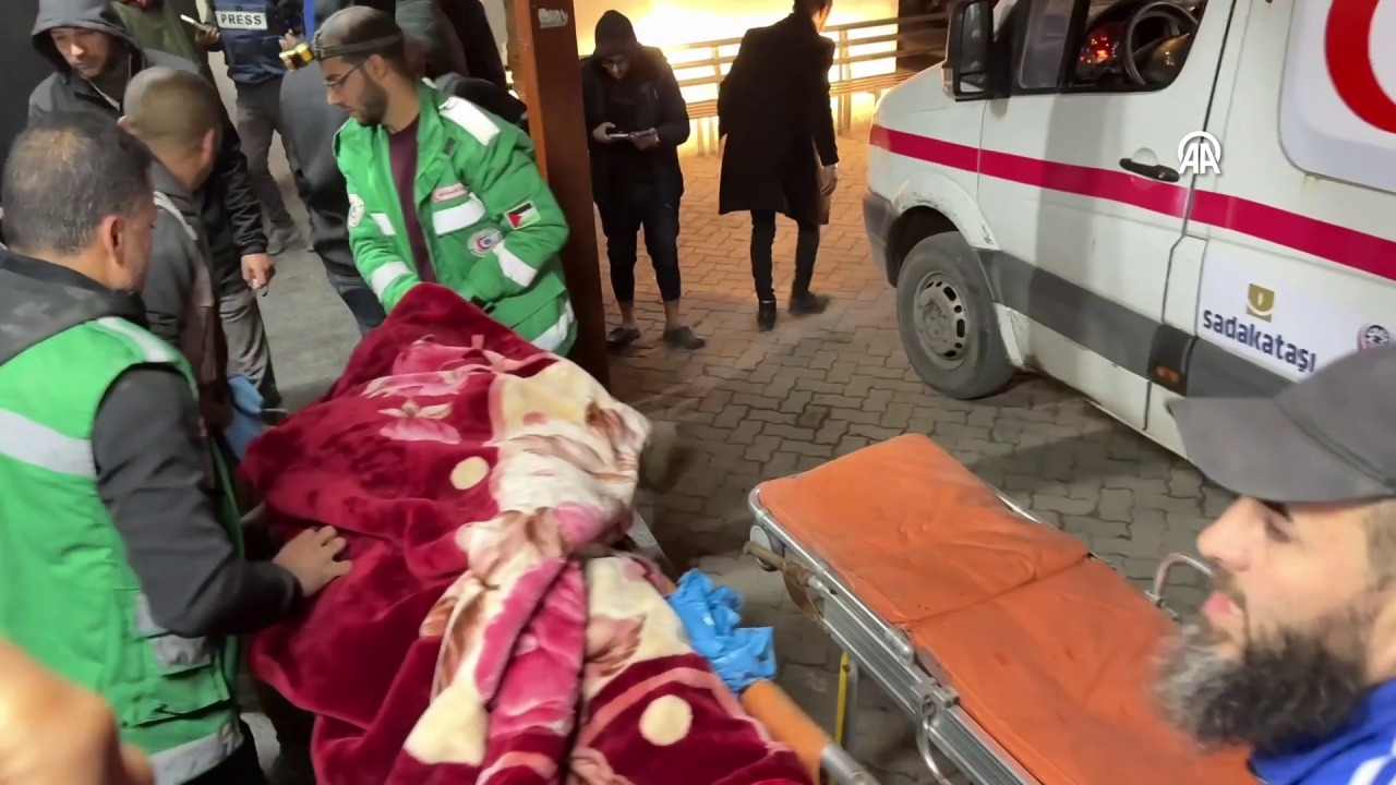 Gazze’de yıkım devam ediyor: İsrail yine sivillere saldırı düzenledi! 8