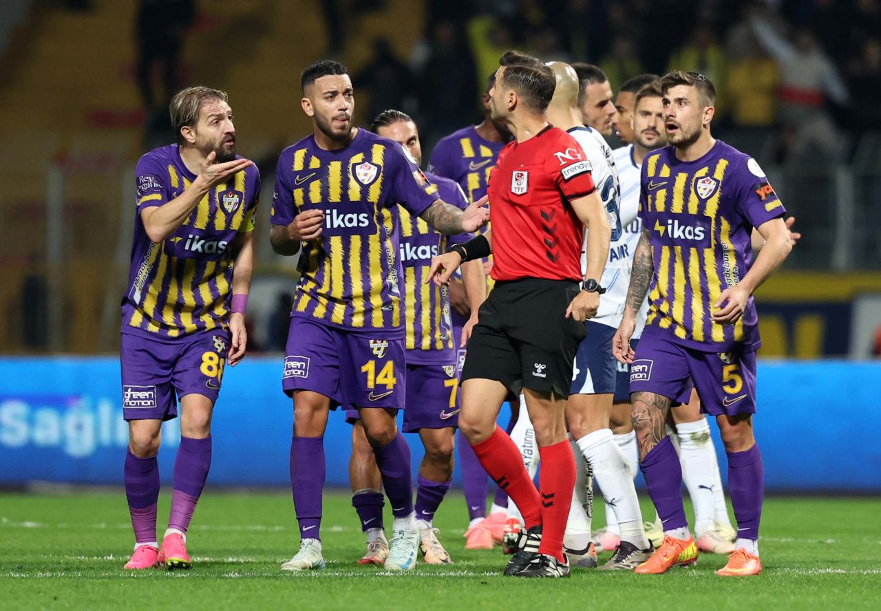 "Ali Koç, Acun Ilıcalı ve Jose Mourinho utanmalı! Fenerbahçe aldığı puan için önce Allah'a, sonra da hakeme dua etsin..." 6