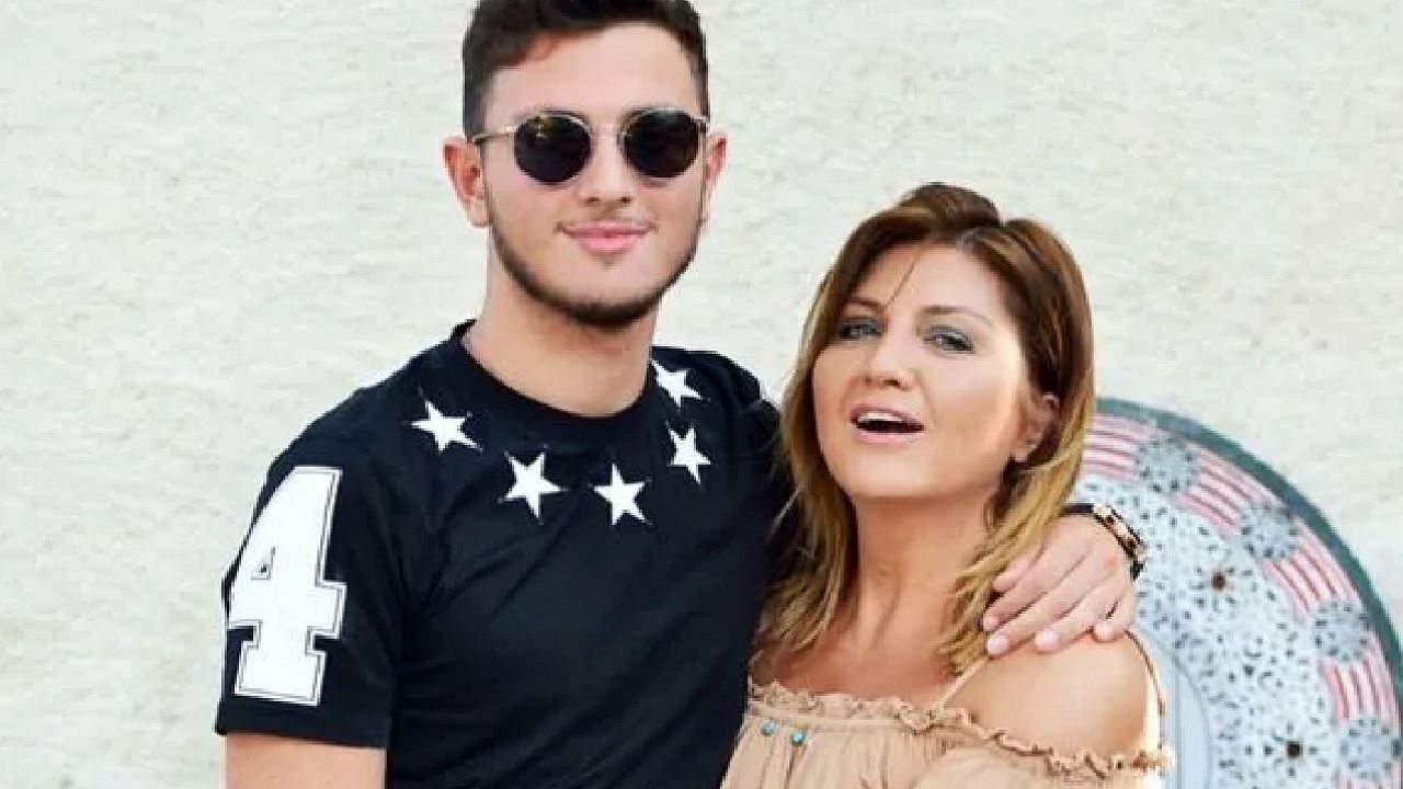 Sibel Can'ın başı kiloları ile belada! Konser kombinine eleştiri yağdı 4
