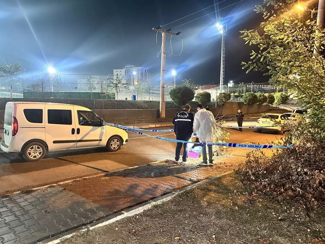 Kastamonu'da kan donduran olay! Tuvalette doğurdu, bebeğini çöp poşetiyle konteynere attı! Vicdansız anneden pes dedirten savunma... 3