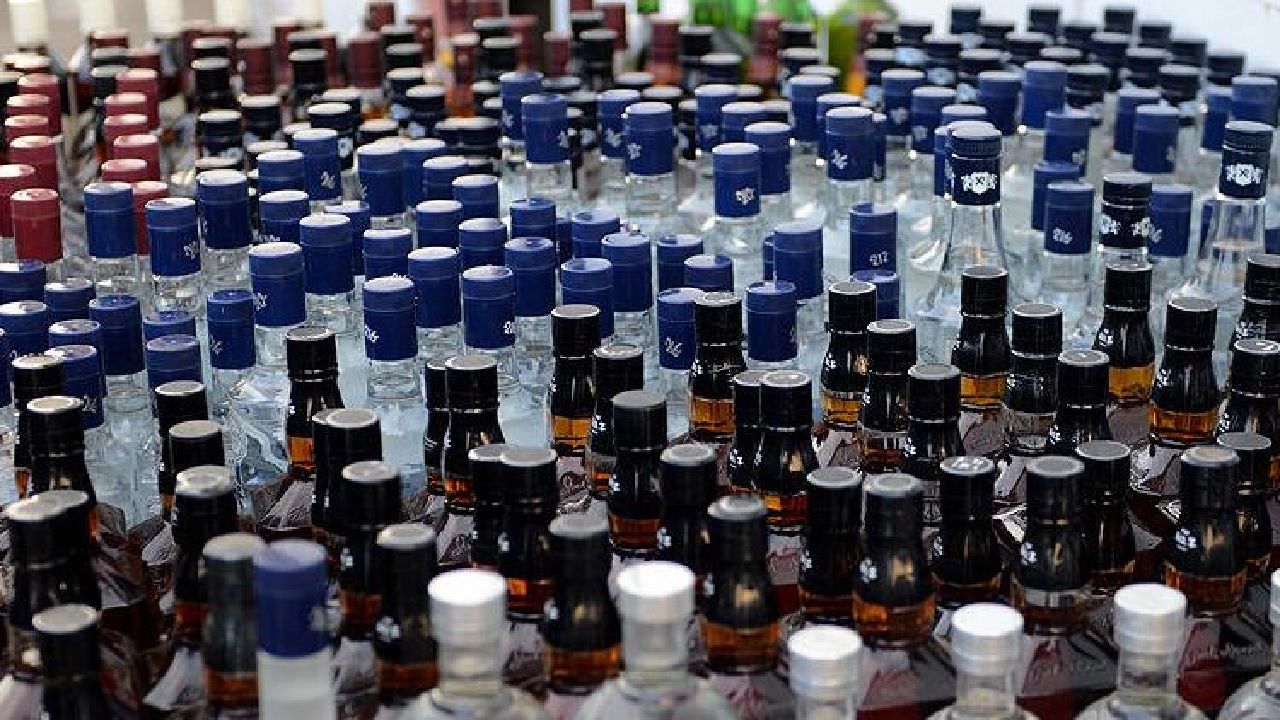 Operasyonlar hız kazandı! Yılbaşı için satışa hazırlanan kaçak içkiler ele geçirildi... 2