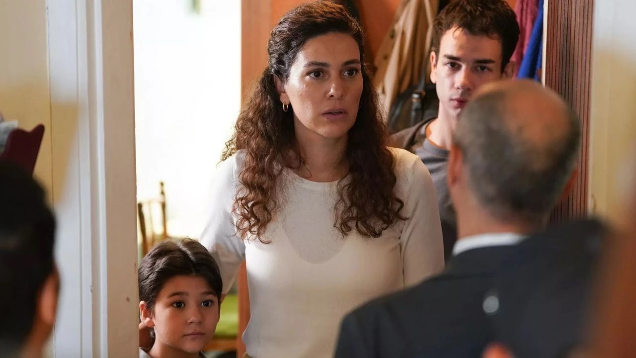 Annem Ankara'ya yeni bir soluk geliyor! Alara Turan kadroya katıldı 5