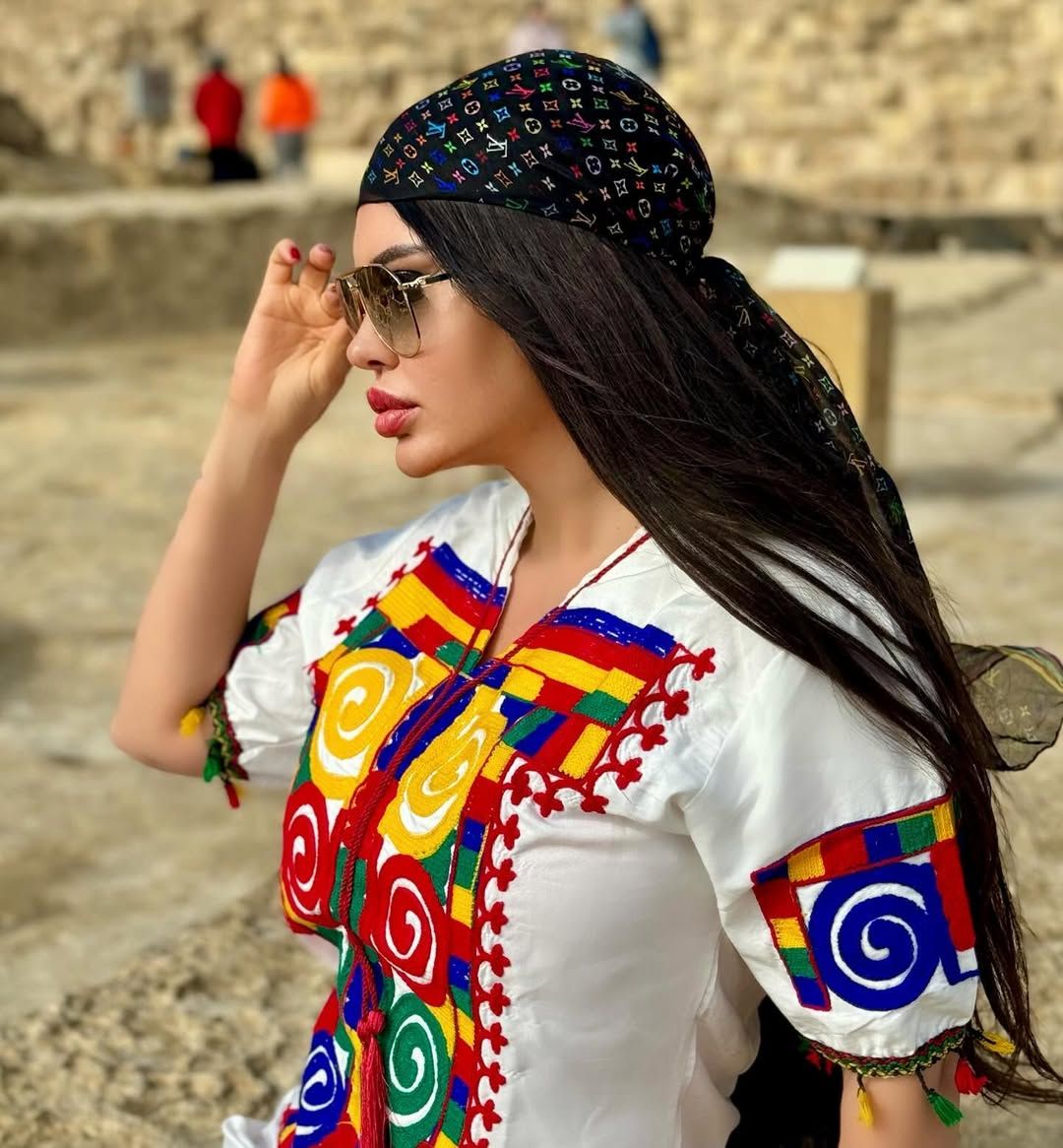 Ebru Polat avukatlığa geri döndü! İsmini kullanan dolandırıcıların peşine düştü: Bir çeteyi çökertiyoruz 3