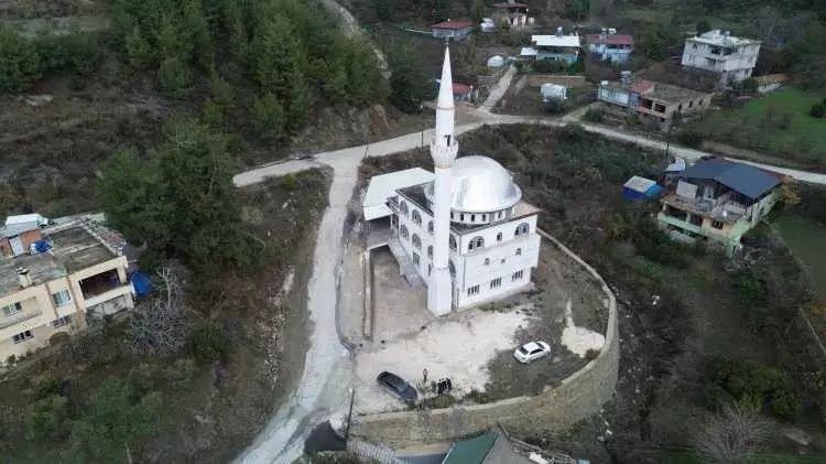 Suriyeli hayırsever Türkiye'ye cami yaptırdı! "Türkiye, Suriyeliler için büyük hayırlar yaptı. Türkiye için bir şey yapmak istedim." 8