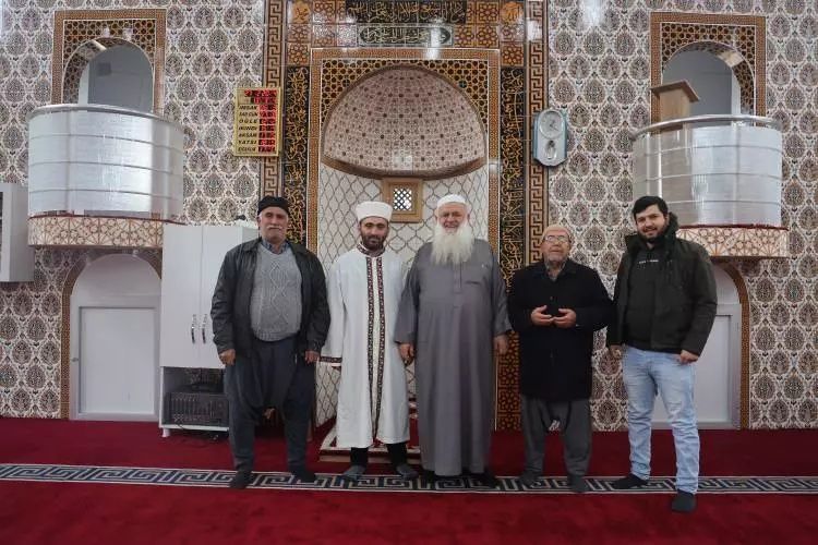 Suriyeli hayırsever Türkiye'ye cami yaptırdı! "Türkiye, Suriyeliler için büyük hayırlar yaptı. Türkiye için bir şey yapmak istedim." 9