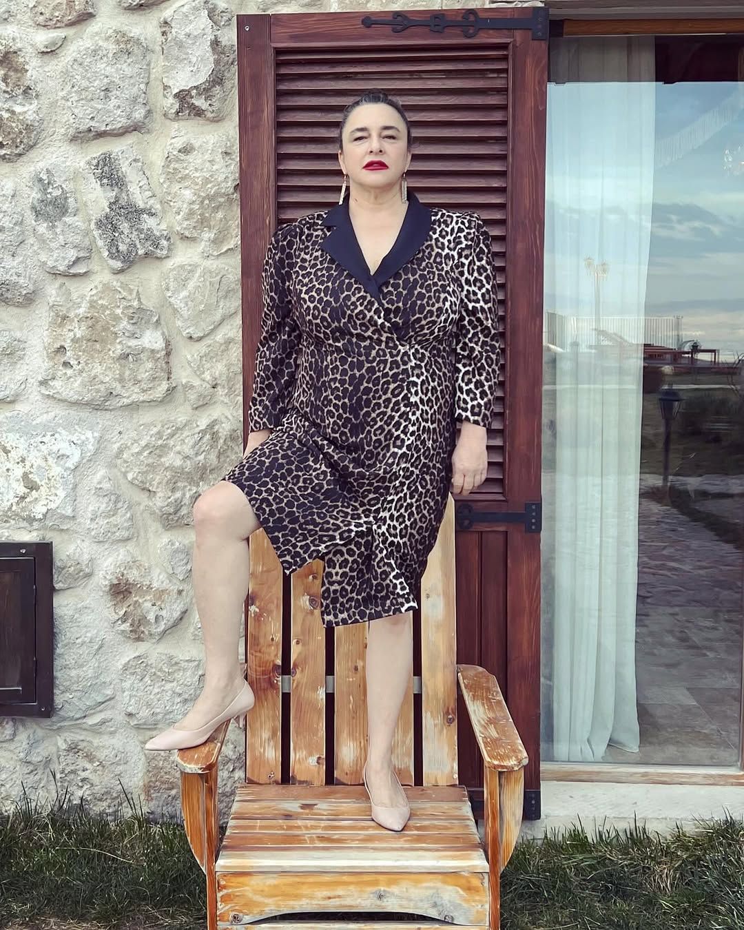 Esra Dermancıoğlu Türkiye'yi terk etti! İşte yerleştiği ülke 2
