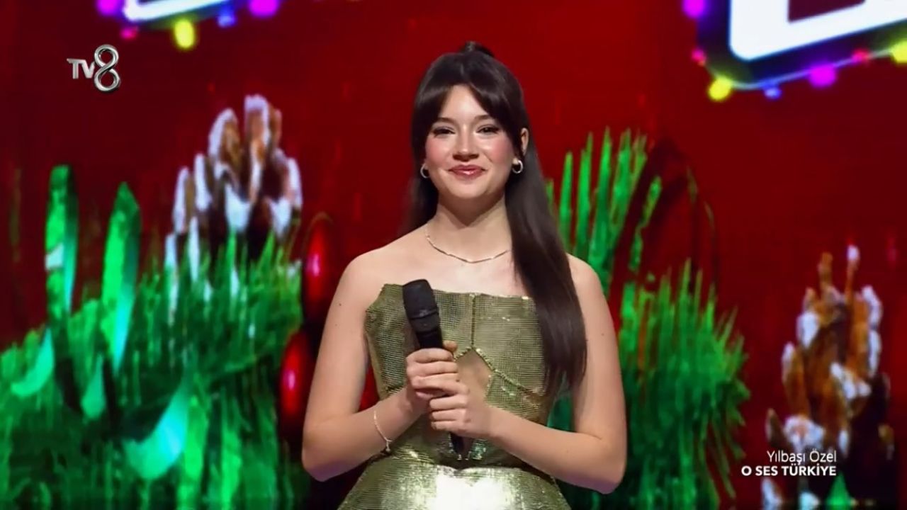 Kızıl Goncalar'ın Zeynep'i Mina Demirtaş O Ses Türkiye'deki tarzıyla büyüledi 3