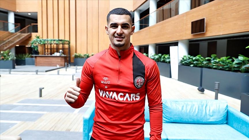 Fenerbahçe'ye Bundesliga'dan sürpriz yıldız! İşte günün öne çıkan bomba transfer iddiaları 2