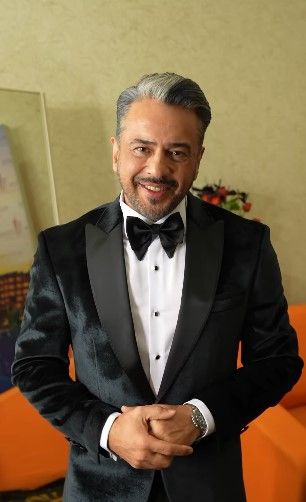 Sahne kıyafetleriyle 2025'te göz kamaştırdılar! İşte ünlülerin yılbaşındaki konser tarzları 3
