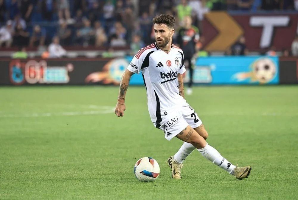 Nihat Kahveci'den Serdal Adalı'ya çılgın teklif: Ara maçtan sonra, topla onları onlar oynasın, kalede de Mert olsun! 5