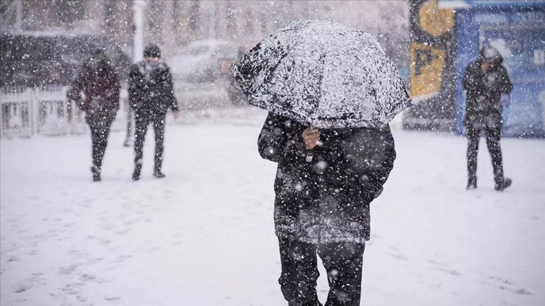 Bugün başlıyor, 3 gün sürecek! İstanbul'da hava buz gibi olacak! Sağanak ve kar yağışı geliyor... 1