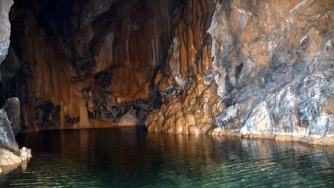 Yağışlar sebebiyle kapatılmıştı! Doğa harikası Altınbeşik Mağarası yeniden ziyarete açıldı... 1