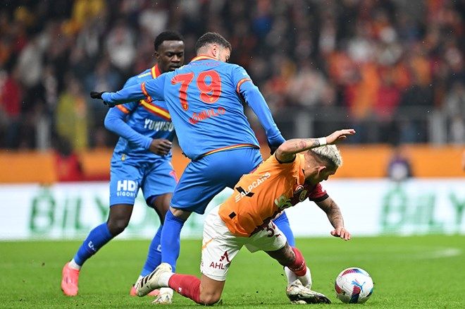 Sergen Yalçın önce Galatasaray'ı topa tuttu sonra demediğini bırakmadı: Herkes bu sözleri konuşuyor... 3