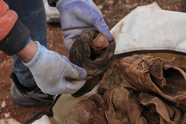 Halep'te dehşet verici keşif: Toplu mezar bulundu ceset kalıntıları ortaya çıktı 5