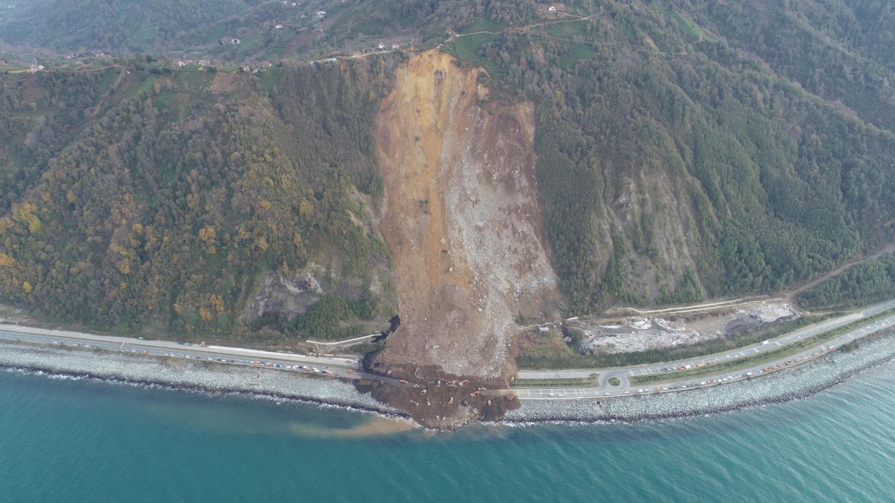 Karadeniz'de her an 6.6 büyüklüğünde deprem olabilir! Jeoloji mühendisinden heyelanlar sonrası korkutan uyarı! 5