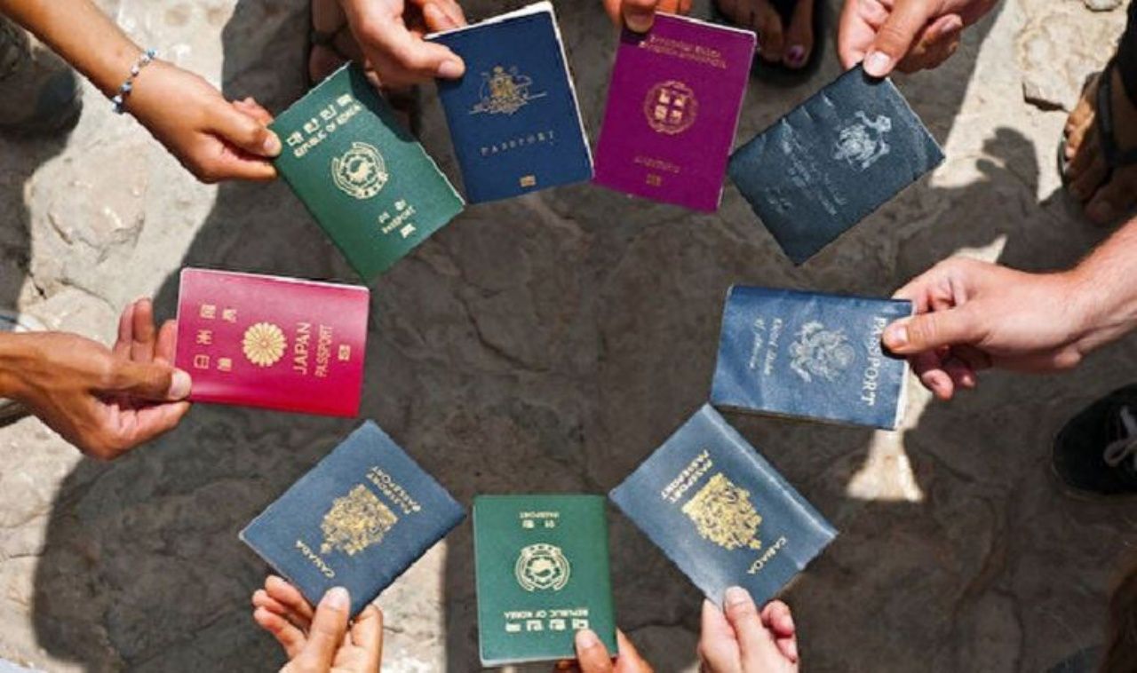 Dünyanın en güçlü pasaportları belli oldu! Zirve değişmedi! Türk pasaportu 6 basamak birden yükseldi 14