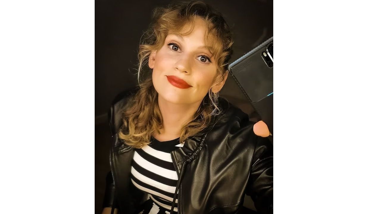 Farah Zeynep Abdullah'tan ID İletişim olayına imalı yorum! "Bütün kadınlar eşittir ama bazıları diğerlerinden daha eşittir" 1