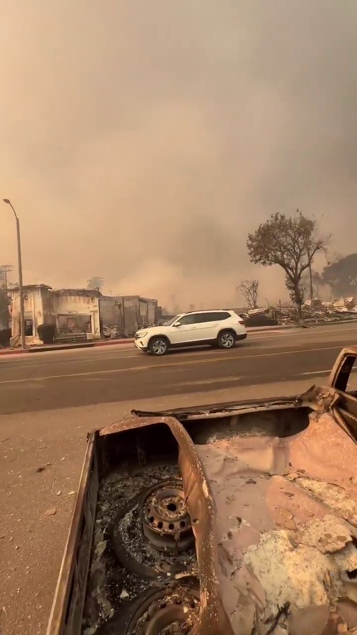 Orta Doğu değil ABD! Los Angeles yangınları sonrası çekilen görüntü şoke etti! 6