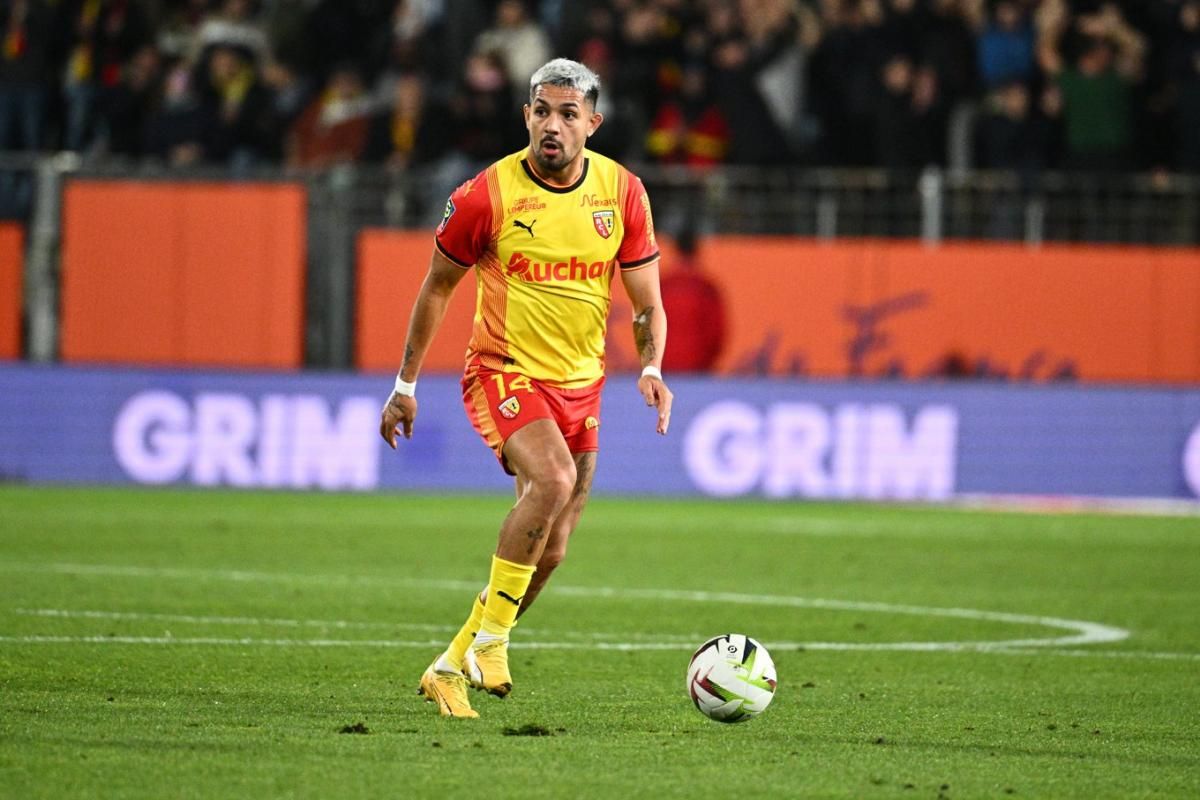 Fenerbahçe yeni Jayden Ooosterwolde'yi buldu! Jose Mourinho ısrarla istiyor, yönetim harekete geçti: 20 milyon euroluk dev operasyon 6