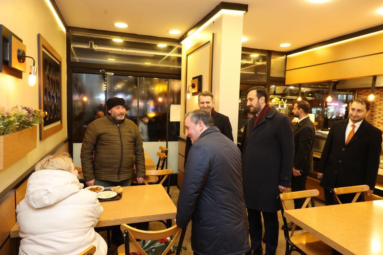 AK Parti İstanbul İl Başkan Adayı Abdullah Özdemir'den kongre öncesi esnaf ziyareti 3
