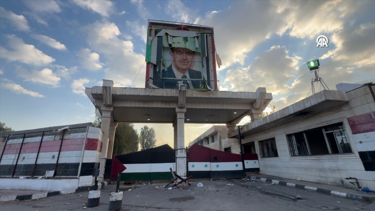 Şam Kasyun Dağı'ndaki kışla görüntülendi! İşte içinden çıkanlar... 1