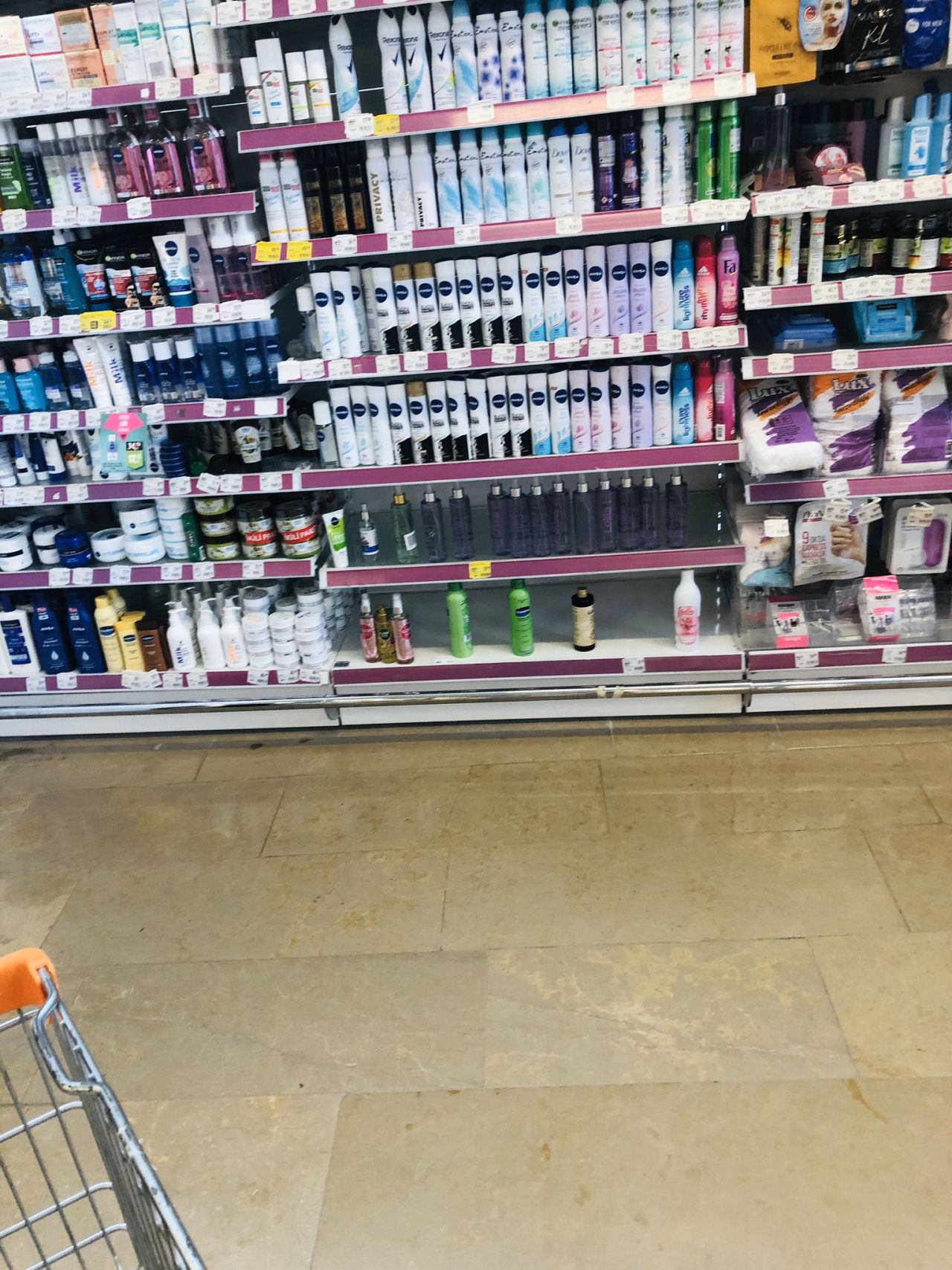 Ölümcül sonuçlara neden olabilir! Bakanlık ünlü çamaşır suyu markasını marketlerden toplatıyor 3