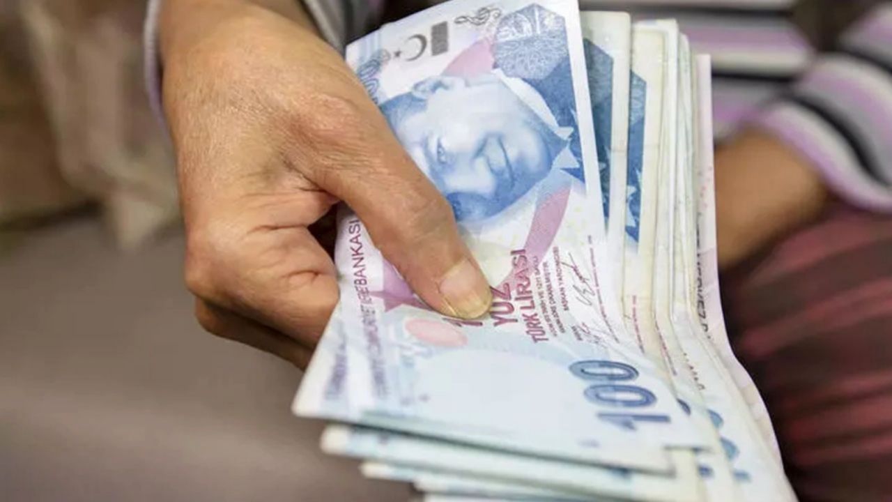 Zamlı emekli maaşları e-Devlet'te! İşte gün gün ödeme listesi 7